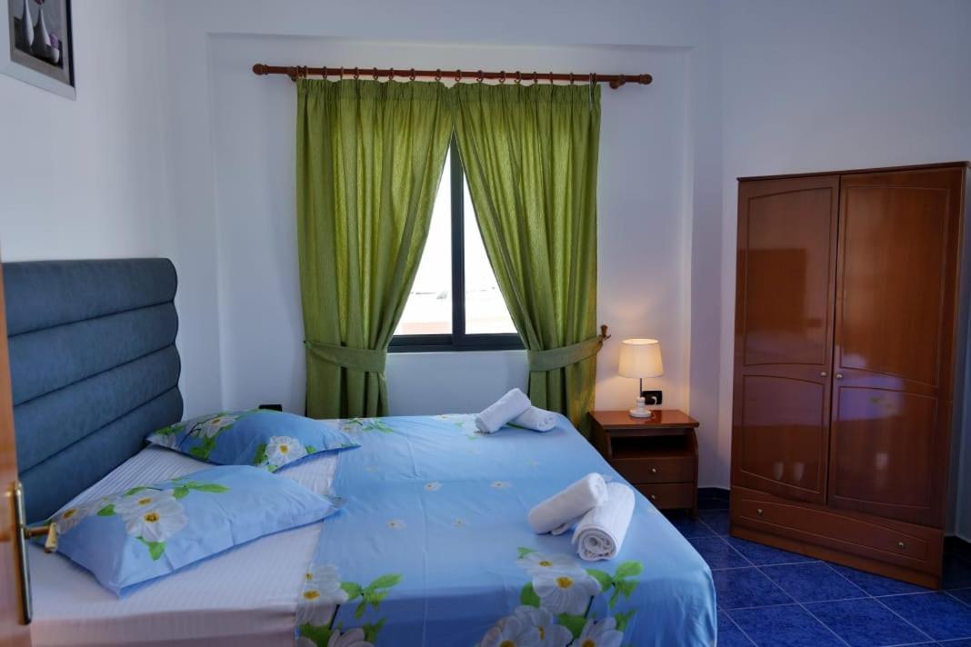 Blue Heaven Hotel Sarandë Eksteriør billede