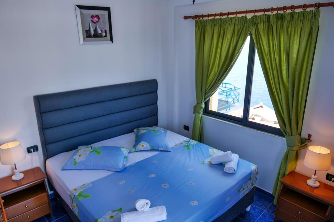 Blue Heaven Hotel Sarandë Eksteriør billede